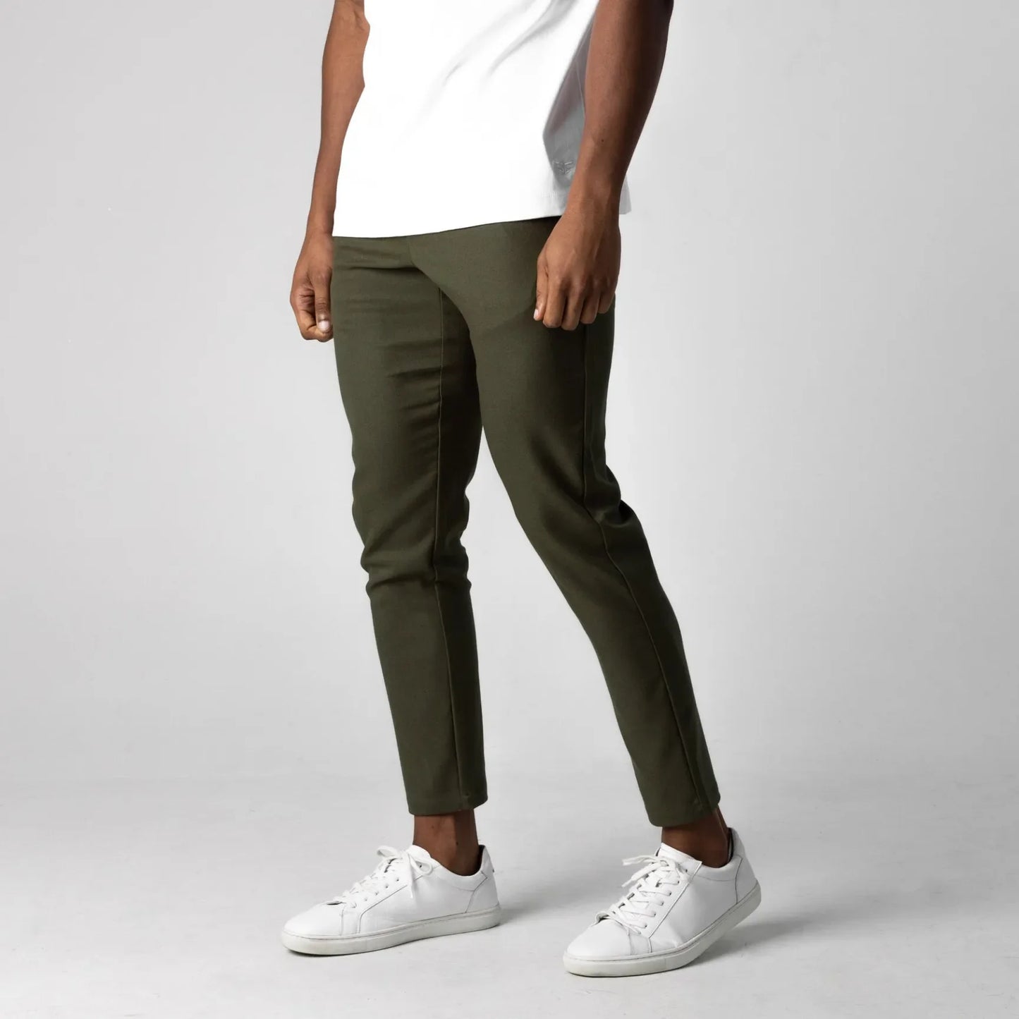 Pantalón Chino Urban™ — gris urbano, elegante y cómodo