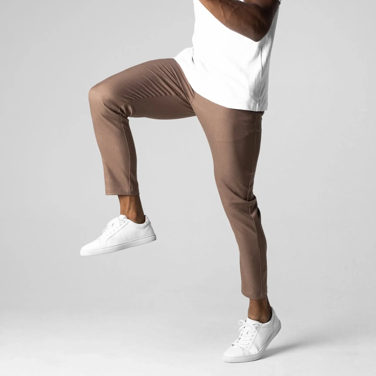 Pantalón Chino Urban™ — gris urbano, elegante y cómodo