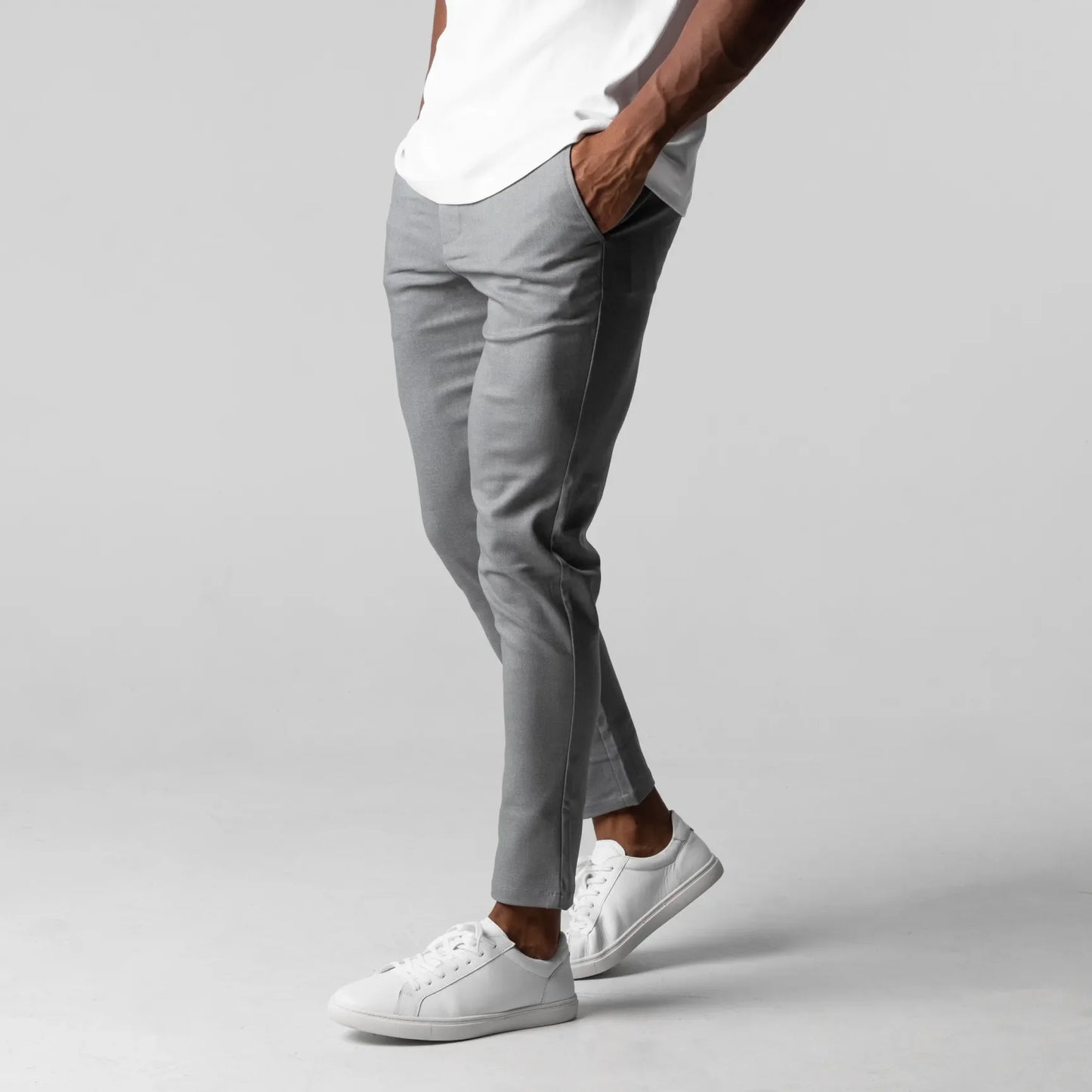 Pantalón Chino Urban™ — gris urbano, elegante y cómodo