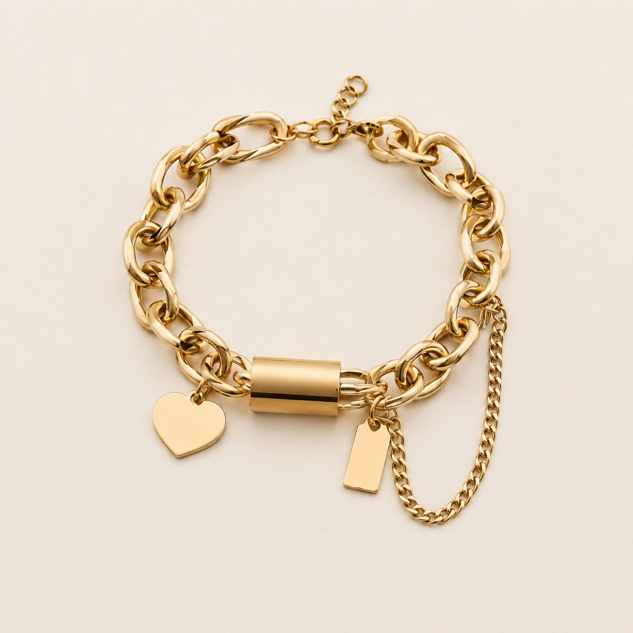 Pulsera gruesa con corazón y candado